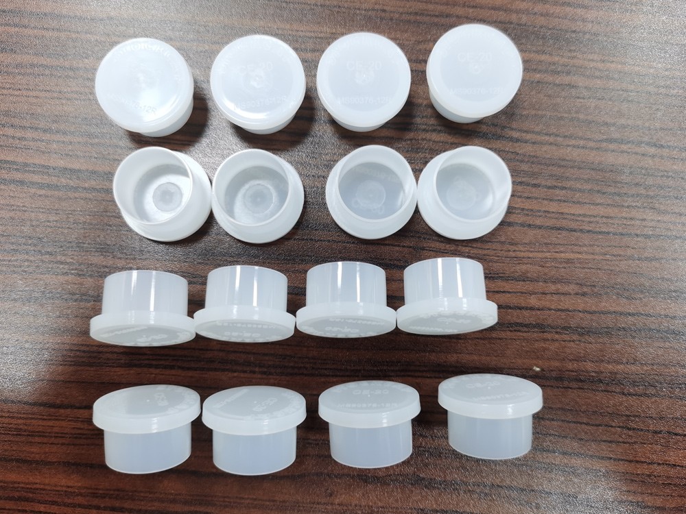 Plastic cap